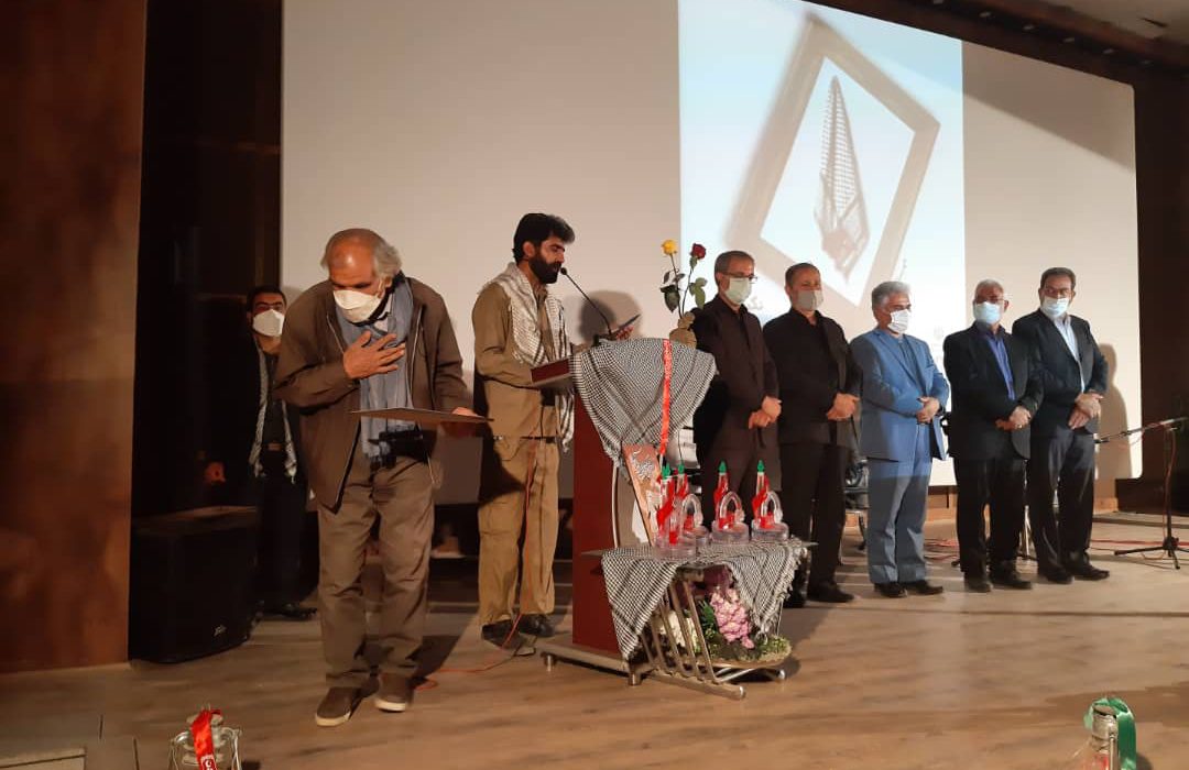 نکوداشت اولین های فرهنگی هنری هشت سال دفاع مقدس در کاشمر برگزار شد