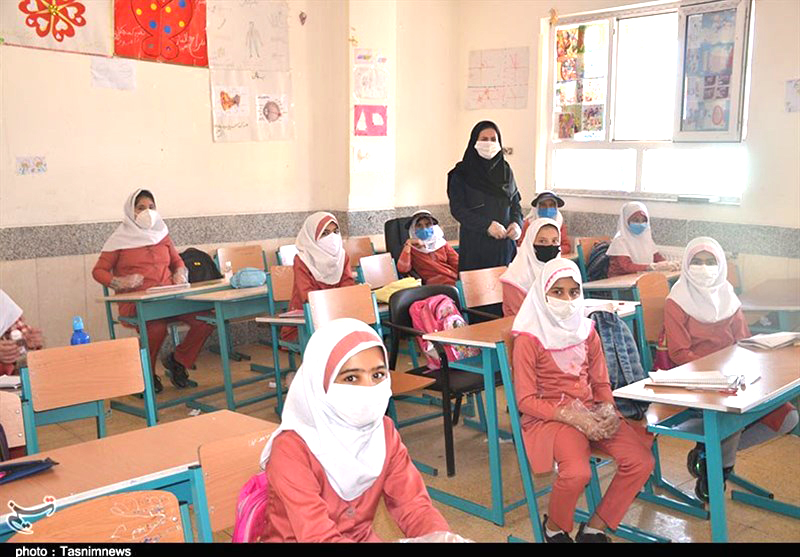 چاپ ۱۵۲ میلیون جلد کتاب درسی برای سال تحصیلی آینده با کاغذ و مقوای ایرانی