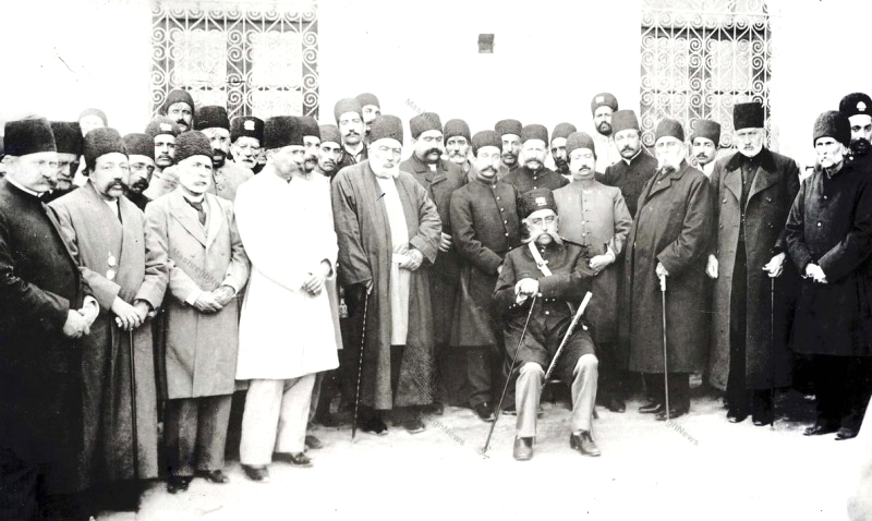 صد و پنجاه سال، چشم‌ انتظار یک‌ کلمه:  «قانون»