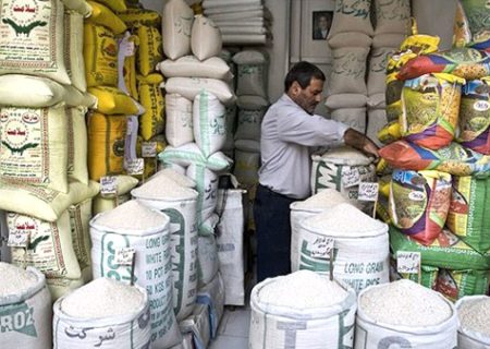 در جنگ 12 روزه تأمین کالاهای اساسی شهرستان مشکلی نداشت