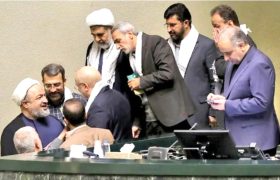 تندروها تاکنون هيچ گامي به سمت رشد و تعالي كشور برنداشته‌اند