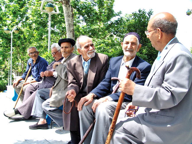 سالمندان، تنها و منزوی در دنیای پرمشغله امروز