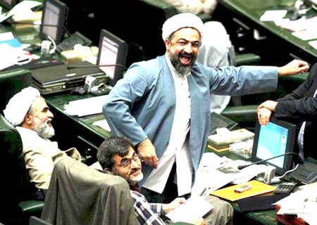 تندروها علیه ملت!